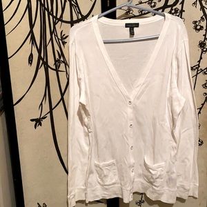 LRL Lauren Jeans Co. White Cotton Jersey  Cardigan W/Fabric Buttons Closure